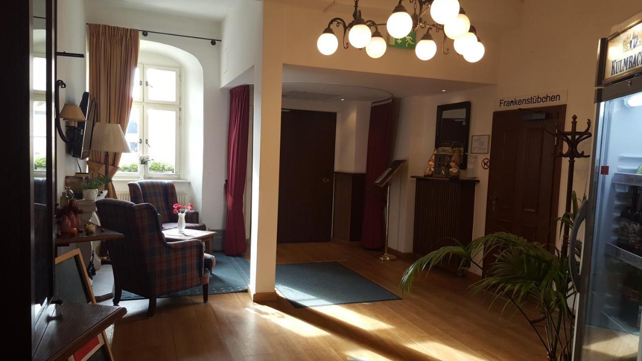 Hotel Goldener Adler Garni Hallstadt Exterior photo